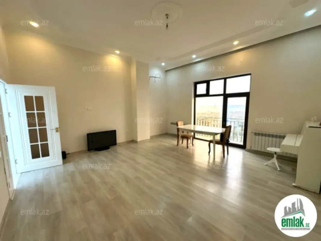 Satılır 3 otaqlı yeni tikili 140 m²