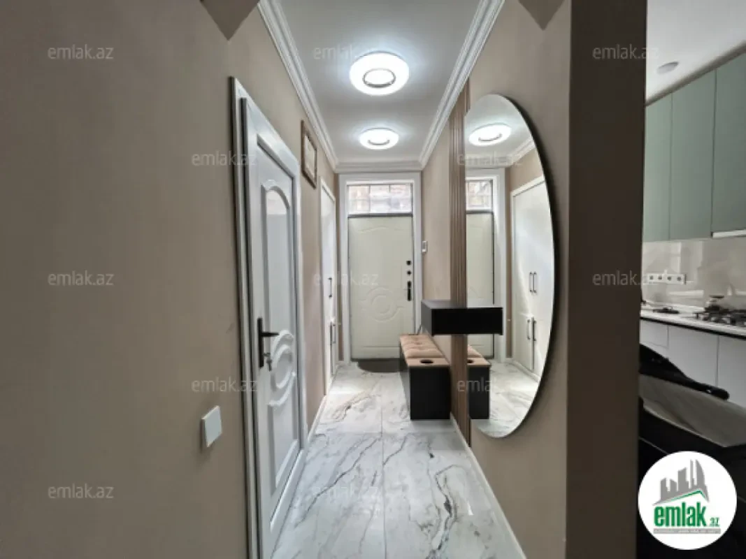 Satılır 4 otaqlı həyət evi 200 m²