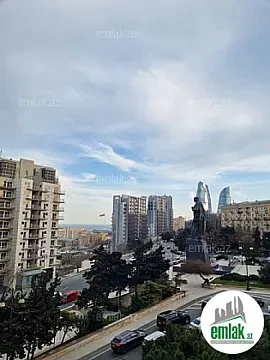 Satılır 2 otaqlı köhnə tikili 70 m² — Bakı 2 otaq 70.00 m²