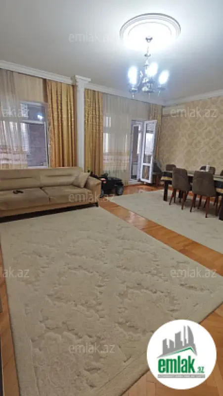 Satılır 5 otaqlı köhnə tikili 120 m²
