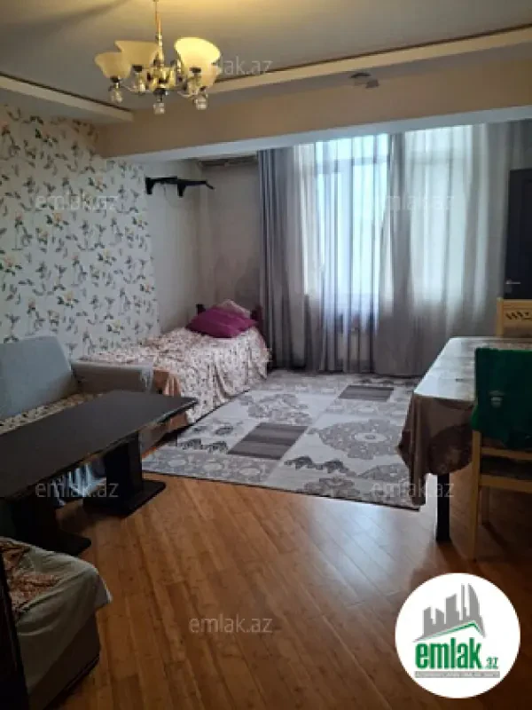 Satılır 2 otaqlı köhnə tikili 50 m²