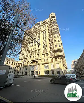 Satılır 3 otaqlı yeni tikili 185 m² — Bakı 3 otaq 185.00 m²