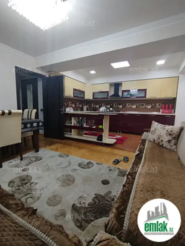 Satılır 2 otaqlı köhnə tikili 60 m²