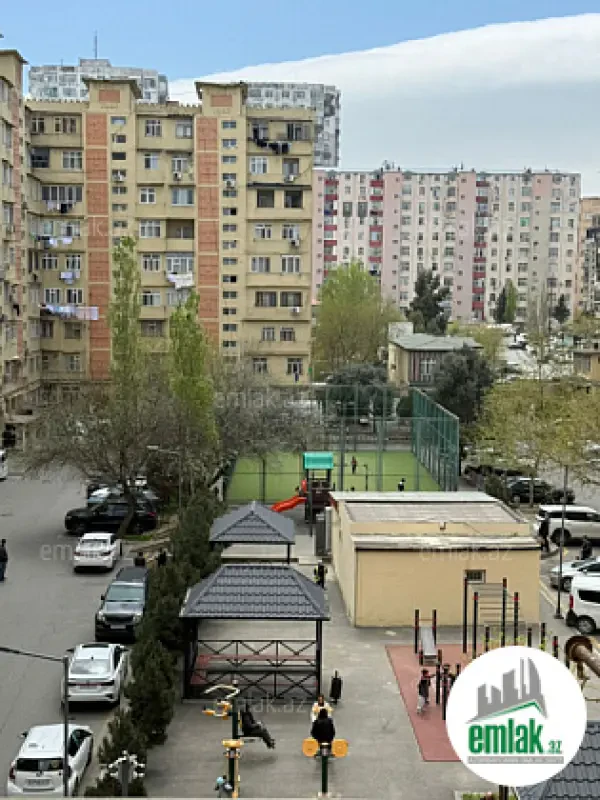 Satılır 3 otaqlı köhnə tikili 85 m²