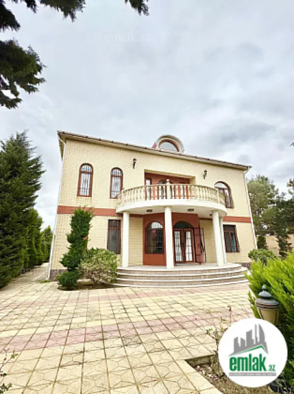 Satılır 6 otaqlı mənzil 600 m²