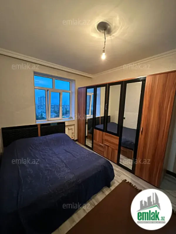 Satılır 3 otaqlı köhnə tikili 90 m²