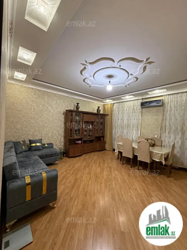 Satılır 3 otaqlı köhnə tikili 80 m²