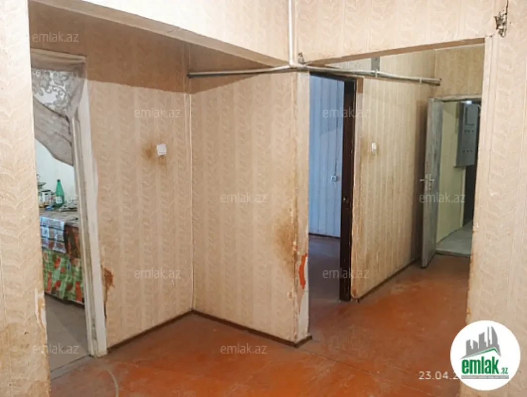 Satılır 5 otaqlı köhnə tikili 120 m²
