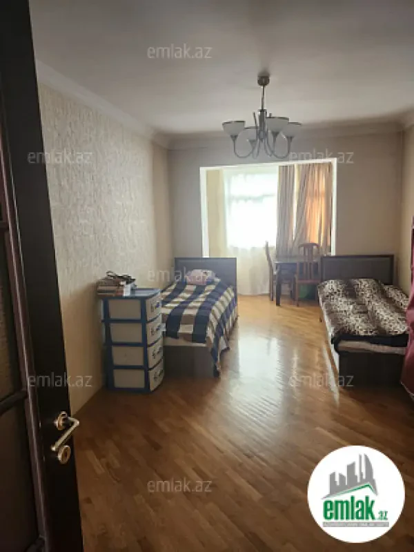 Satılır 3 otaqlı köhnə tikili 65 m²