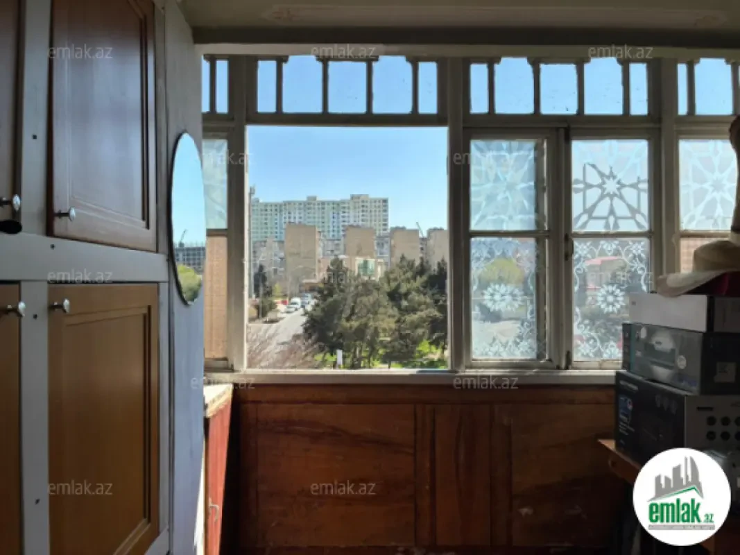 Satılır 3 otaqlı köhnə tikili 75 m²