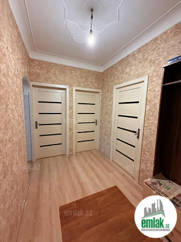 Satılır 3 otaqlı yeni tikili 80 m²