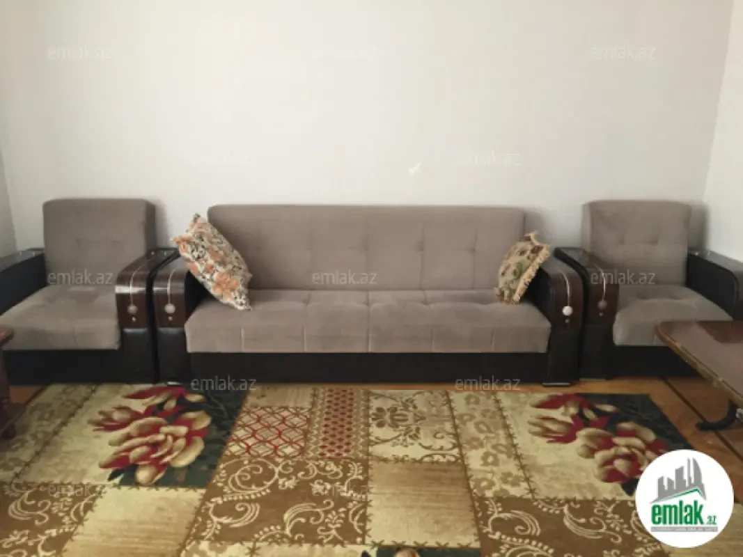 Satılır 2 otaqlı köhnə tikili 80 m²