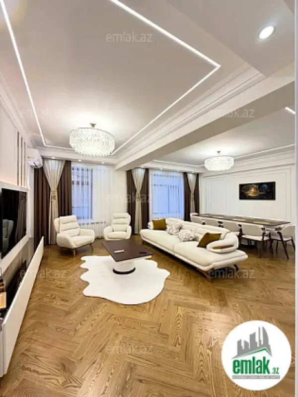 Satılır 4 otaqlı yeni tikili 210 m²