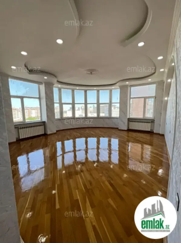 Satılır 3 otaqlı yeni tikili 160 m²