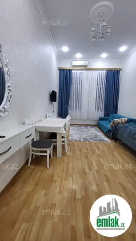 Satılır 1 otaqlı köhnə tikili 36 m²