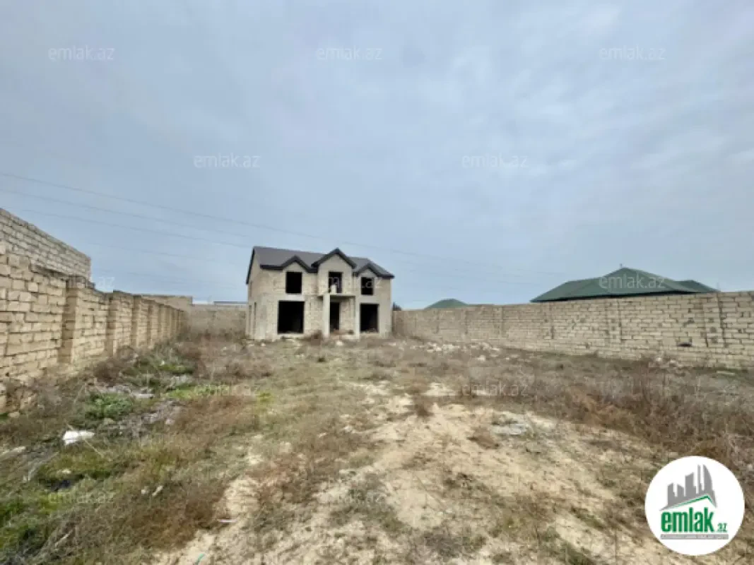 Satılır 6 otaqlı mənzil 222 m²