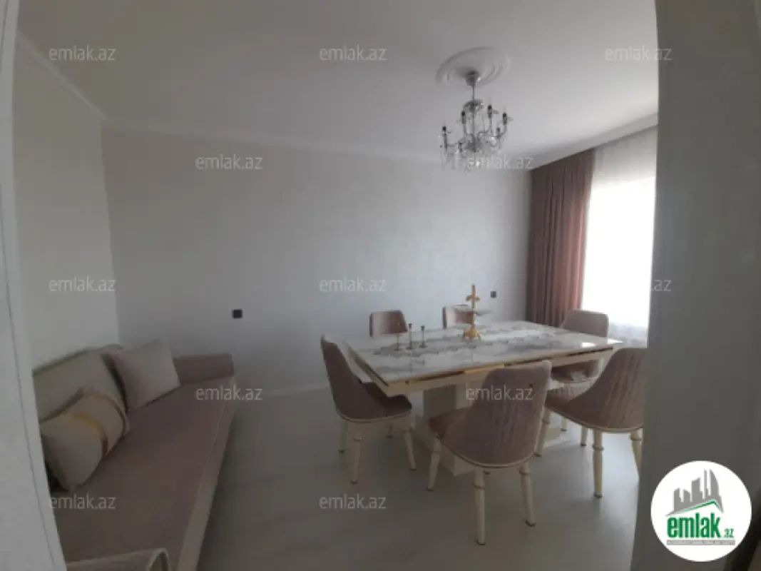 Satılır 5 otaqlı köhnə tikili 125 m²