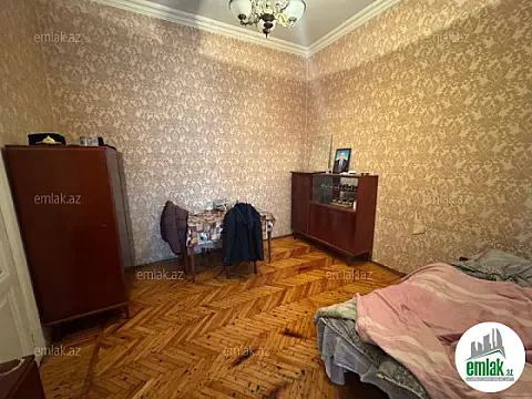 Satılır 2 otaqlı köhnə tikili 50 m² — Bakı 2 otaq 50.00 m²