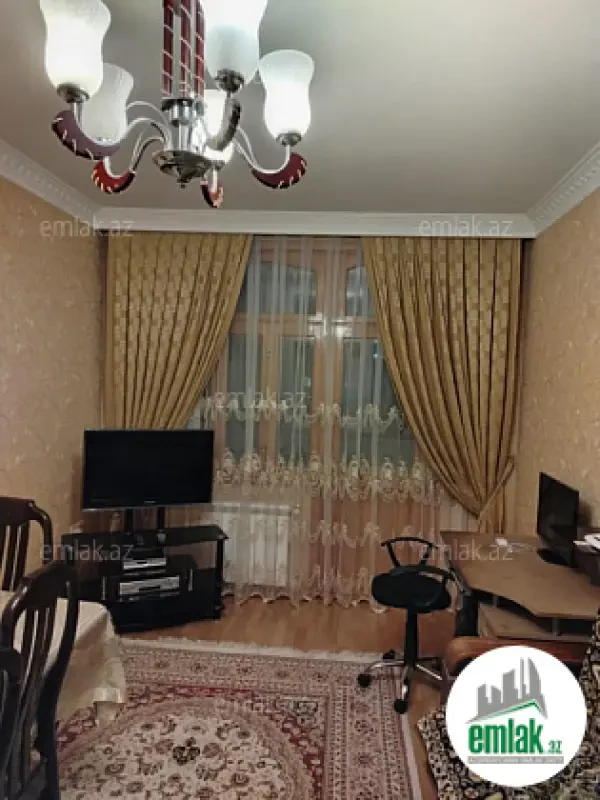 Satılır 3 otaqlı köhnə tikili 76 m²