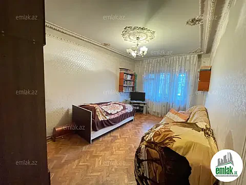 Satılır 5 otaqlı köhnə tikili 125 m² — Bakı 5 otaq 125.00 m²