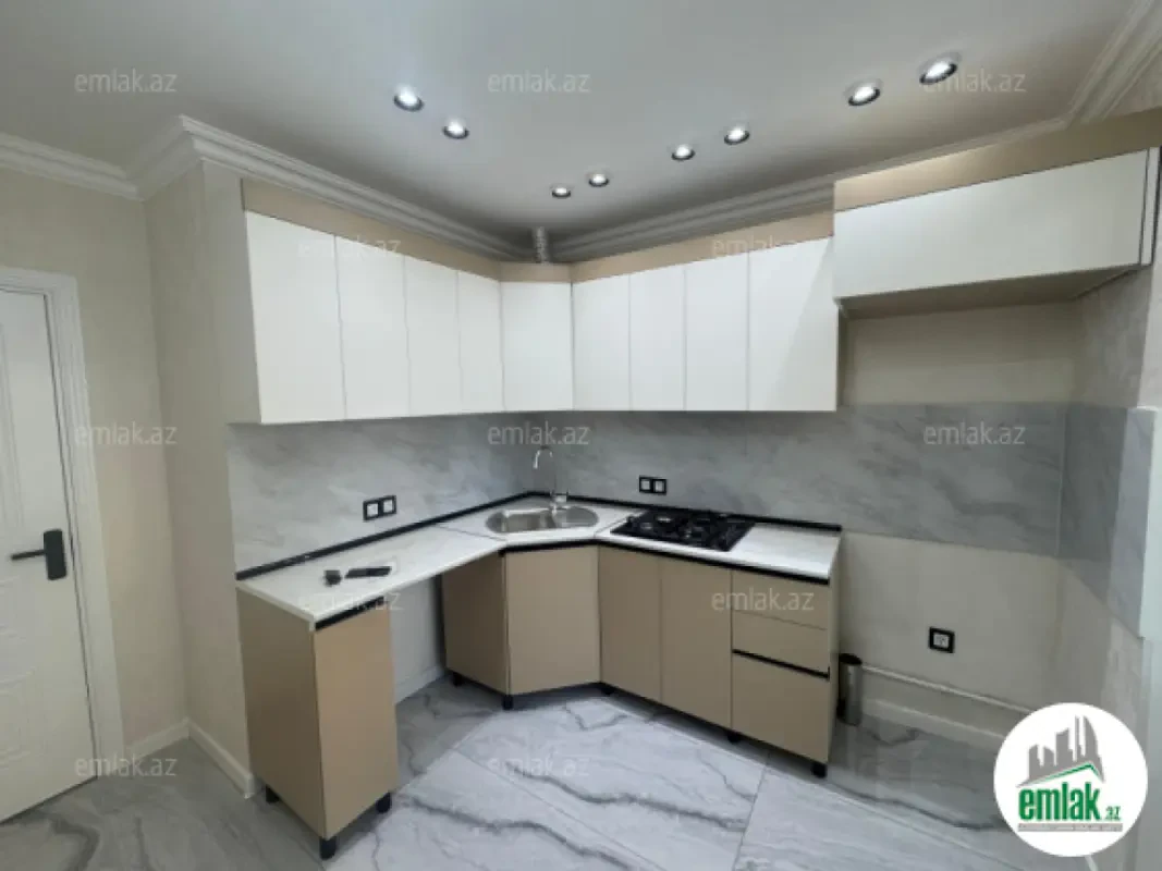 Satılır 3 otaqlı köhnə tikili 75 m²