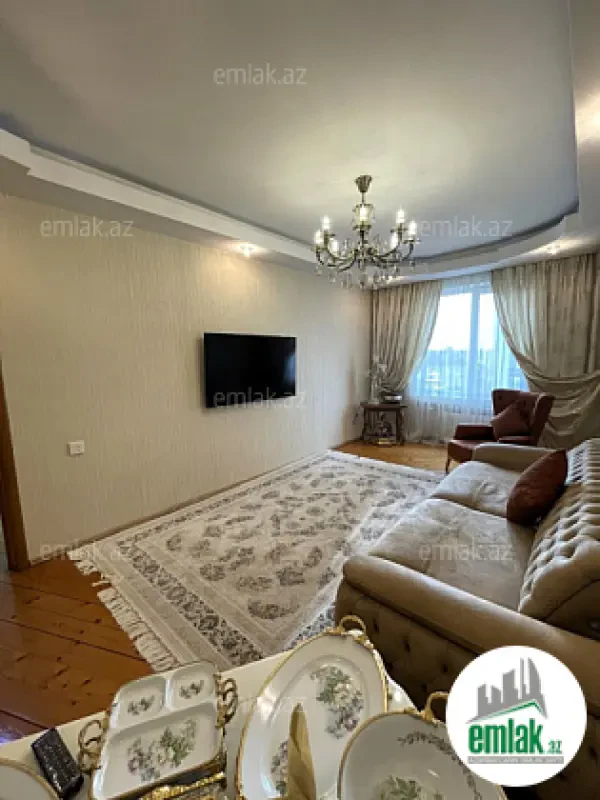 Satılır 3 otaqlı köhnə tikili 86 m²