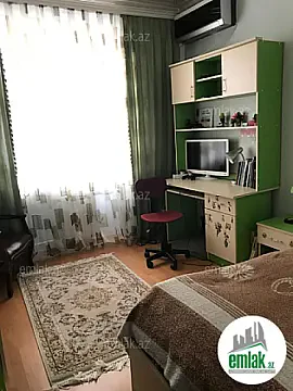 Satılır 5 otaqlı köhnə tikili 100 m² — Bakı 5 otaq 100.00 m²