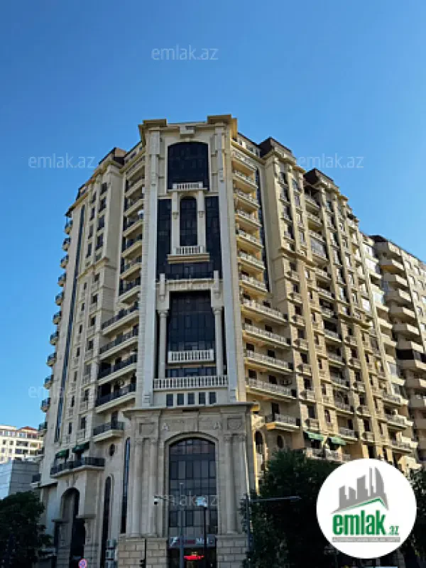 Satılır 3 otaqlı yeni tikili 110 m²