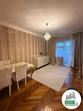 Satılır 3 otaqlı köhnə tikili 80 m² — Bakı 3 otaq 80.00 m²