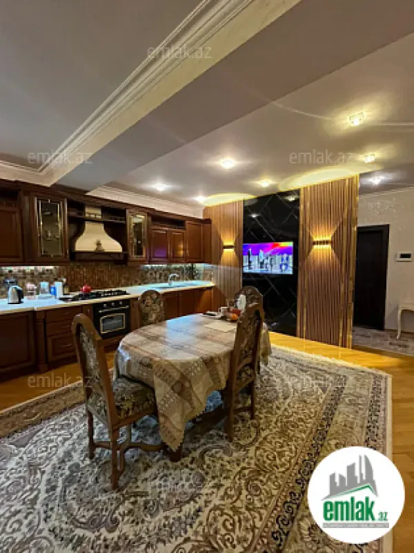 Satılır 4 otaqlı yeni tikili 230 m²