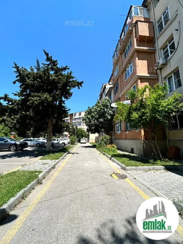 Satılır 2 otaqlı köhnə tikili 52 m²