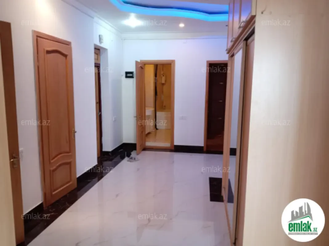 Satılır 4 otaqlı yeni tikili 135 m²