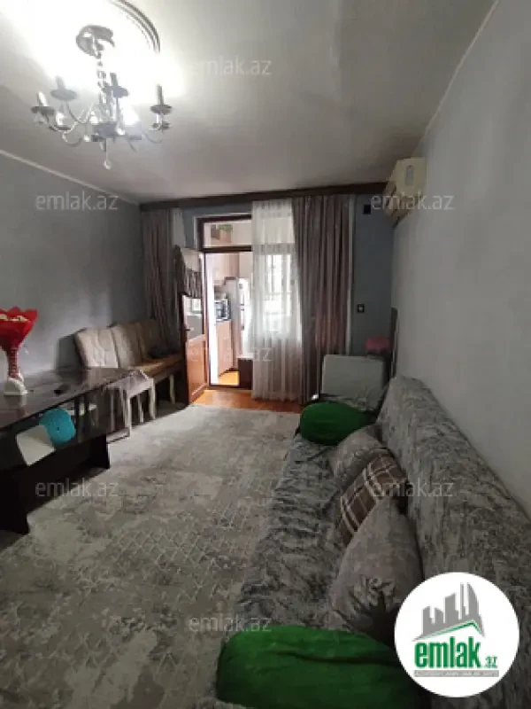 Satılır 2 otaqlı köhnə tikili 30 m²