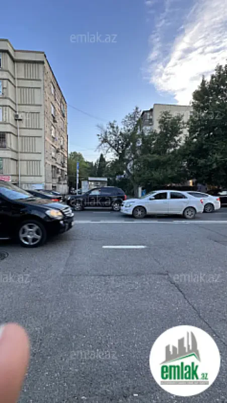Satılır 3 otaqlı köhnə tikili 70 m²