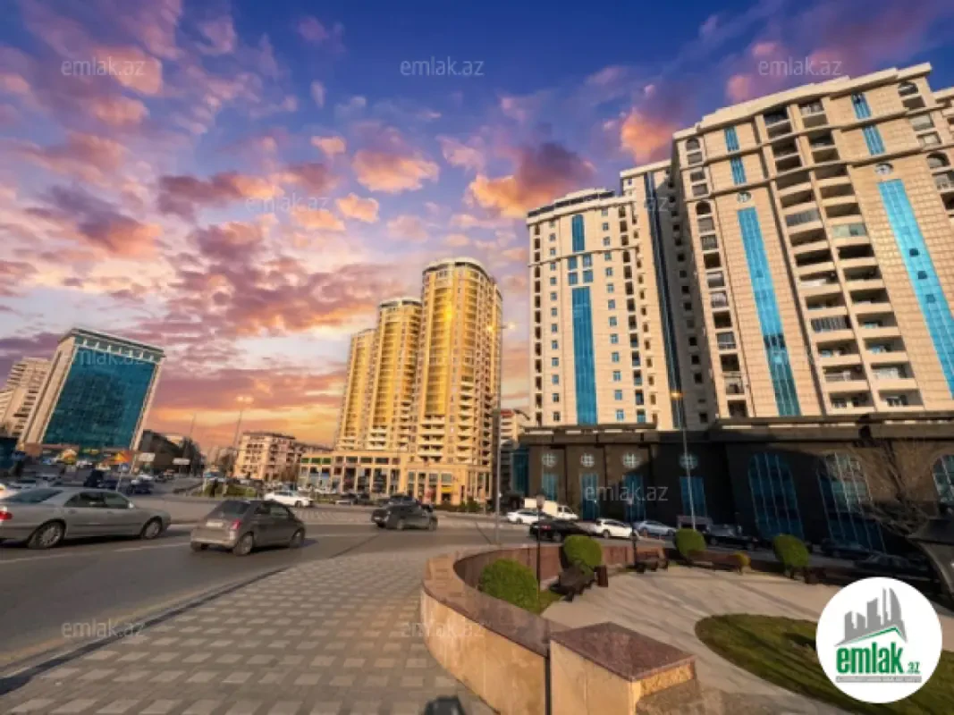 Satılır 3 otaqlı köhnə tikili 80 m²