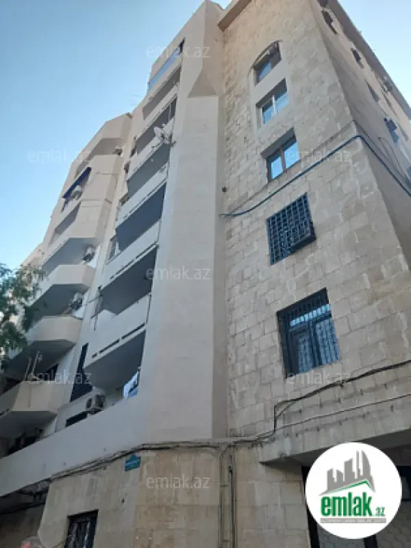 Satılır 2 otaqlı köhnə tikili 65 m²