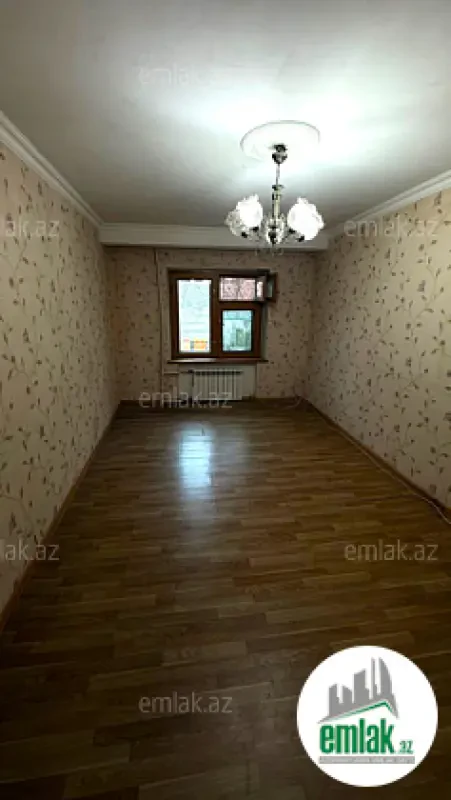 Satılır 2 otaqlı köhnə tikili 70 m²
