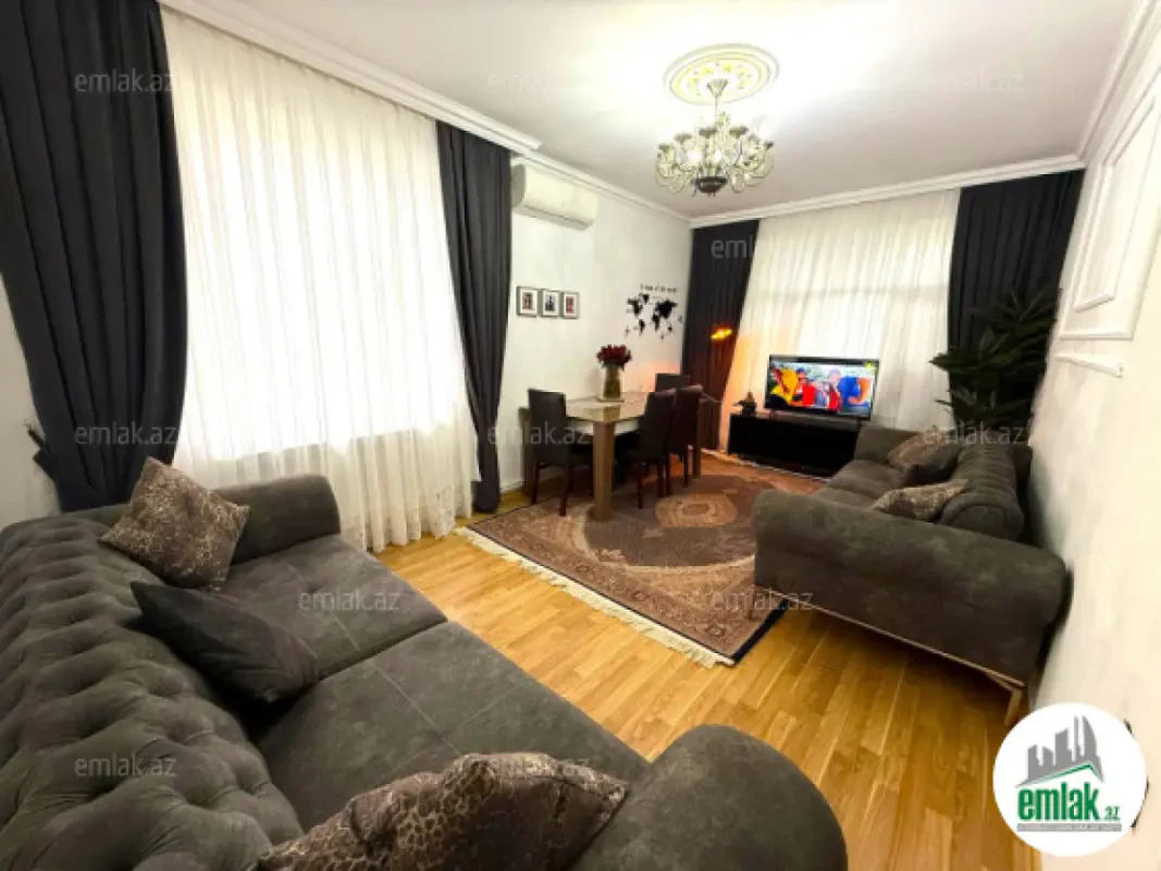 Satılır 2 otaqlı köhnə tikili 65 m²