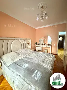 Satılır 2 otaqlı köhnə tikili 70 m² — Bakı 2 otaq 70.00 m²