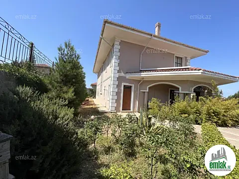 Satılır 5 otaqlı həyət evi 300 m² — Bakı 5 otaq 300.00 m²