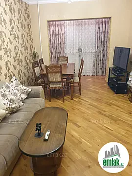 Satılır 3 otaqlı köhnə tikili 80 m² — Bakı 3 otaq 80.00 m²