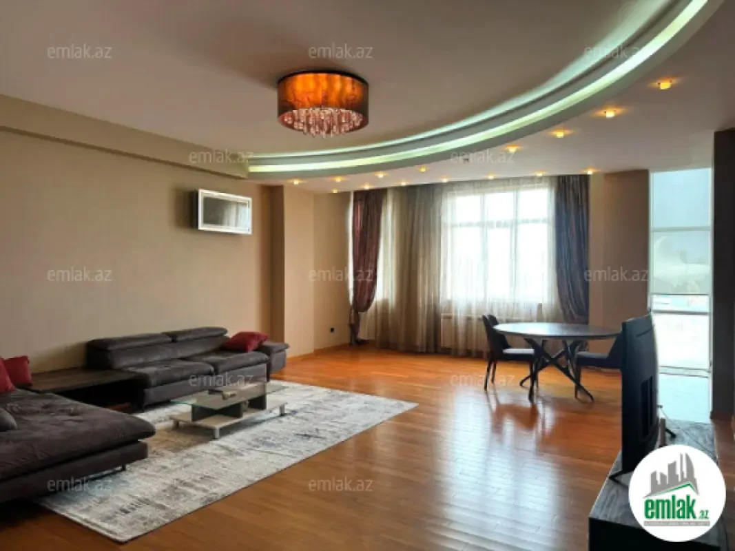 Satılır 4 otaqlı yeni tikili 175 m²