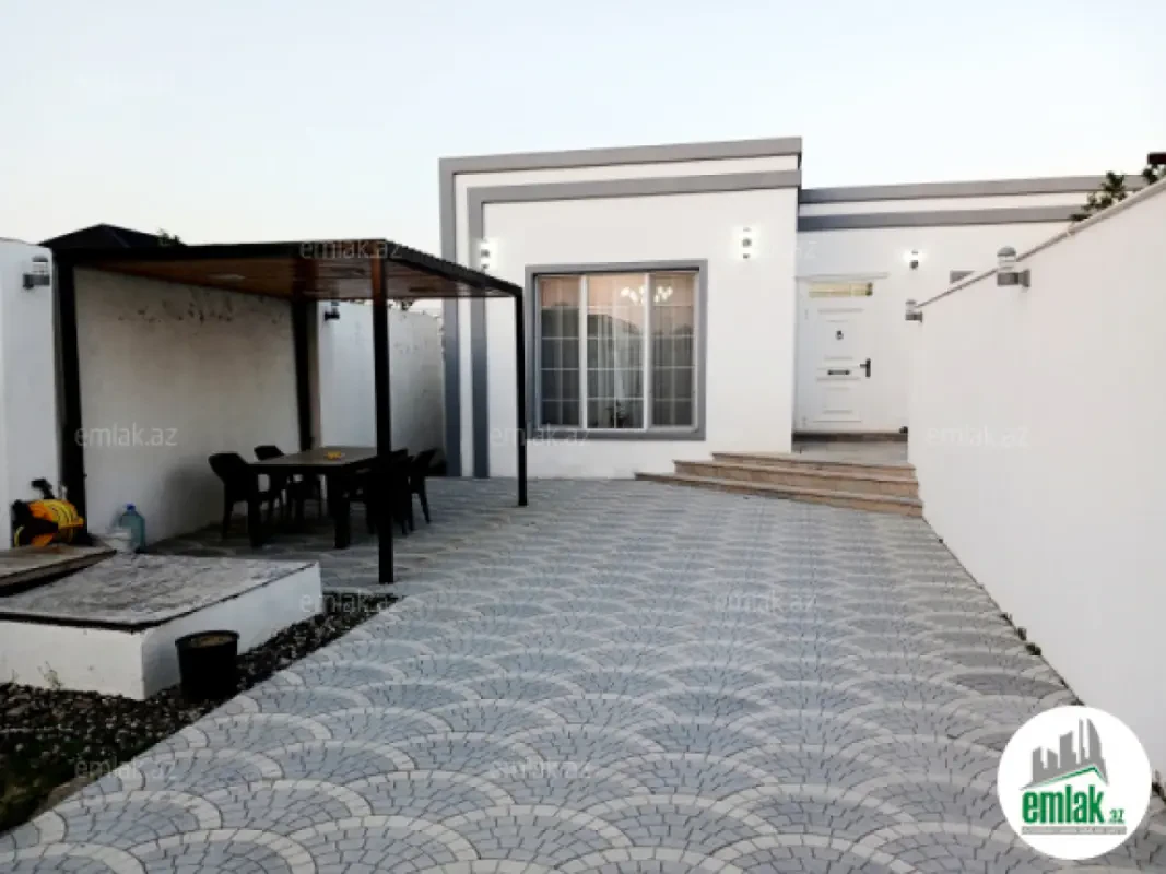 Satılır 3 otaqlı mənzil 93 m²