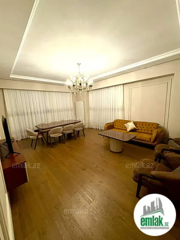 Satılır 3 otaqlı yeni tikili 110 m²