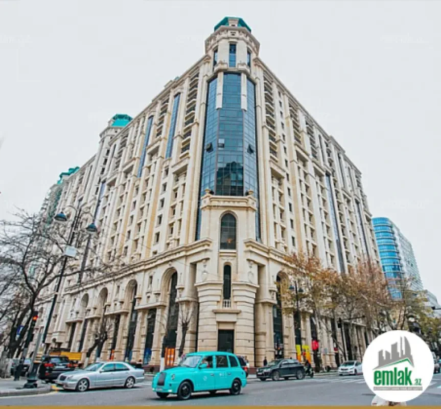 Satılır 2 otaqlı yeni tikili 108 m²