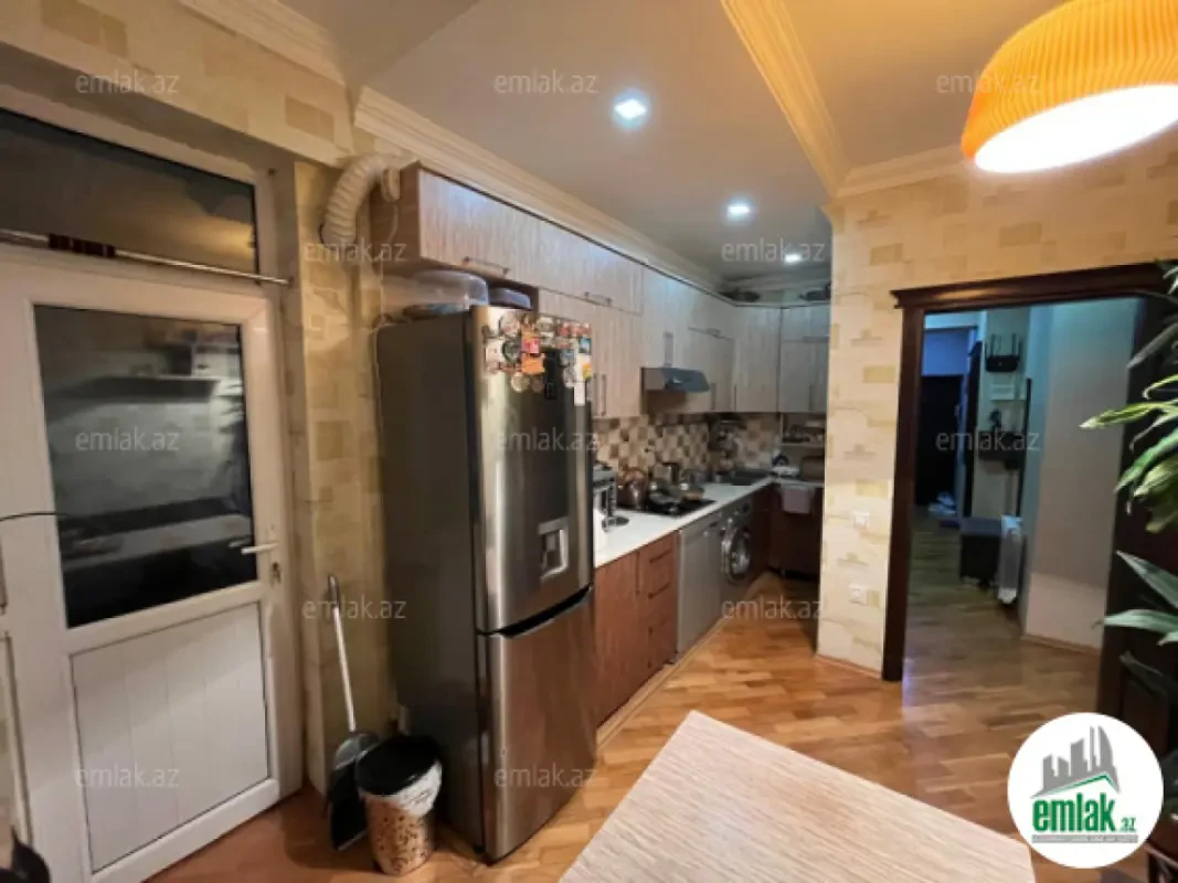 Satılır 3 otaqlı yeni tikili 92 m²
