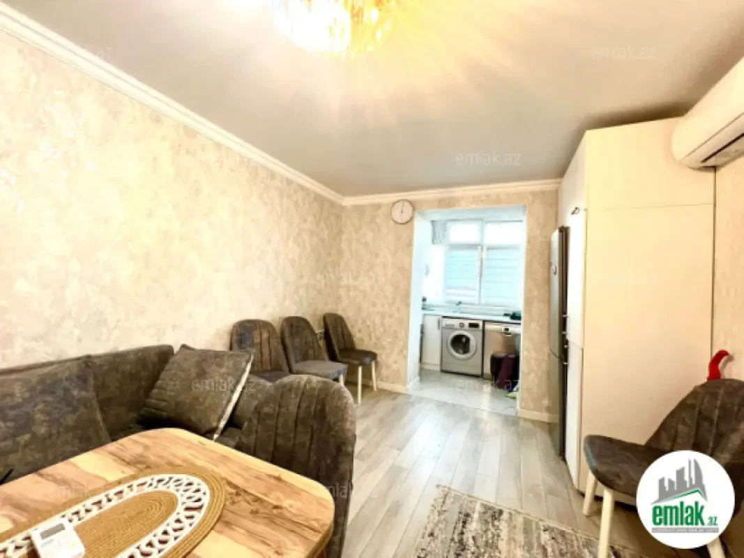 Satılır 2 otaqlı köhnə tikili 45 m²