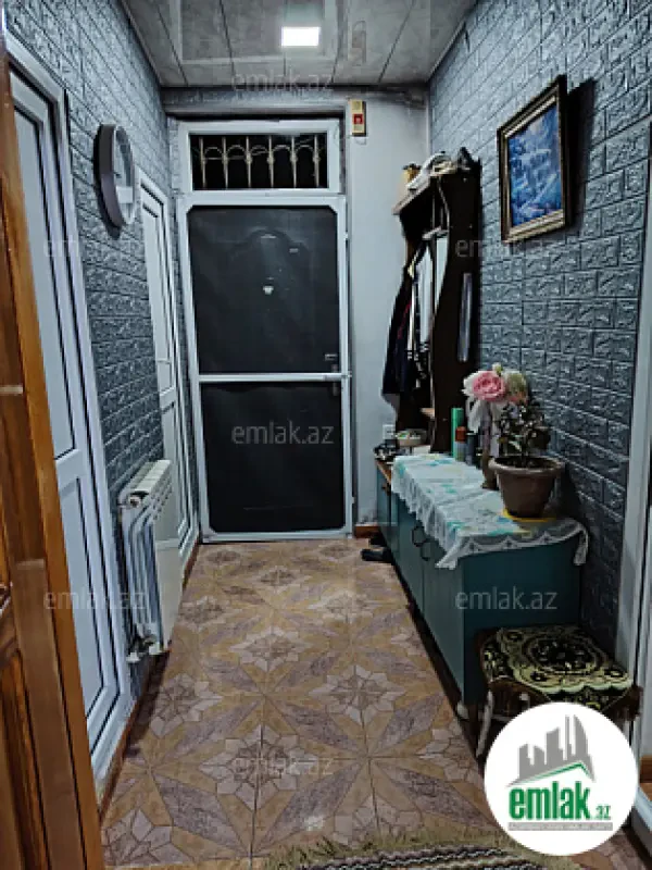 Satılır 4 otaqlı həyət evi 100 m²