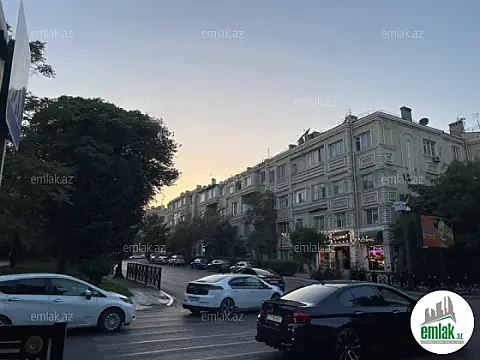 Satılır 3 otaqlı köhnə tikili 75 m² — Bakı 3 otaq 75.00 m²
