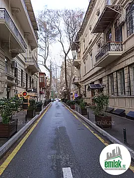 Satılır 2 otaqlı köhnə tikili 35 m² — Bakı 2 otaq 35.00 m²